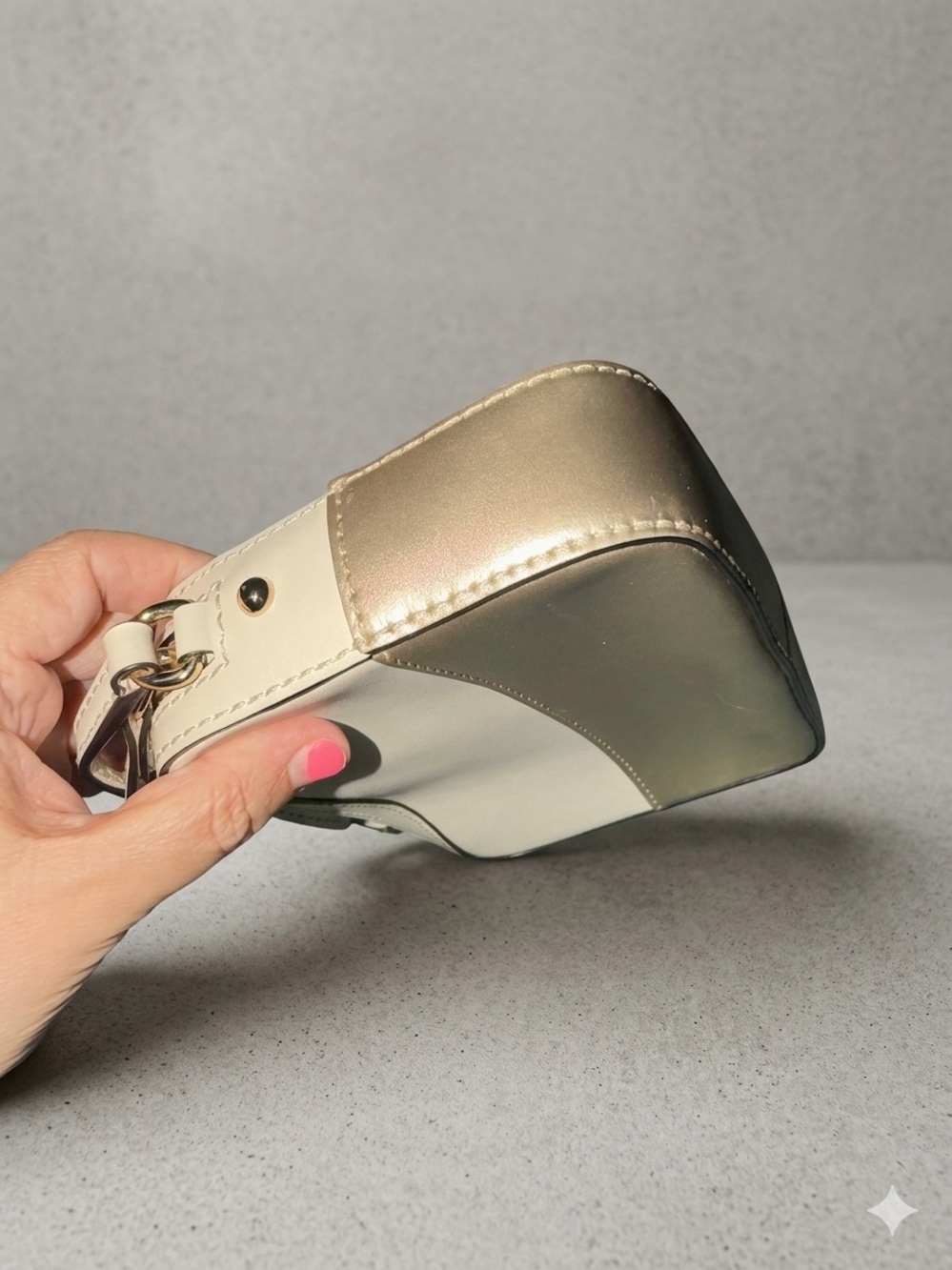 kate spade Cream and Gold Two-Tone Crossbody Bag! - Picture 4 of 11